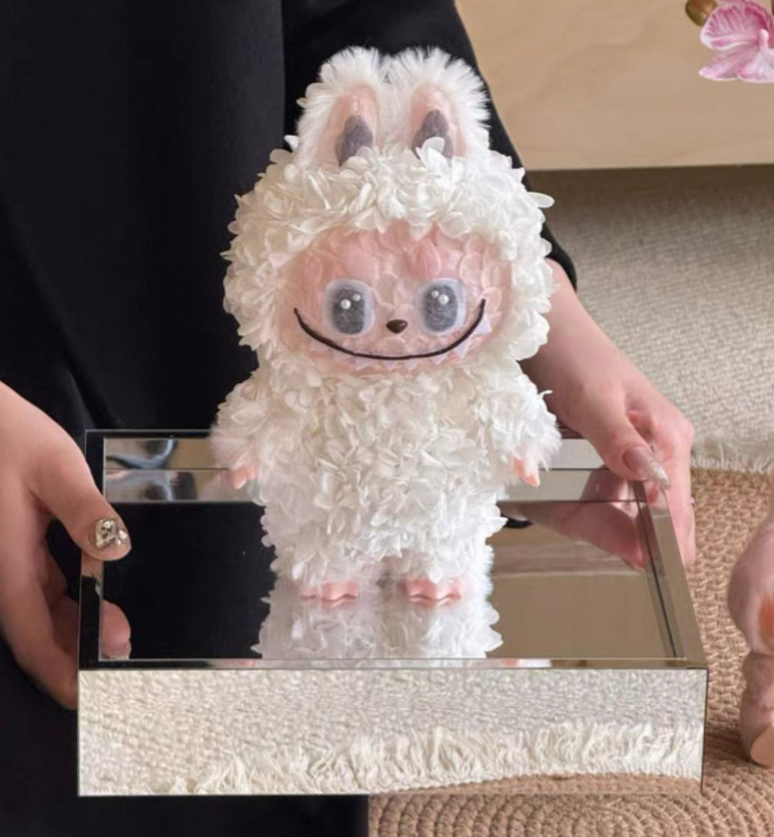 Labubu 繡球永生花