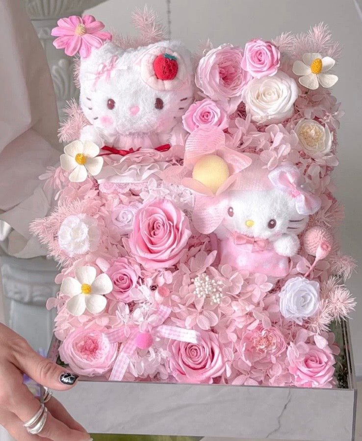 Hello Kitty 繡球永生花 (不包公仔-可代購買)