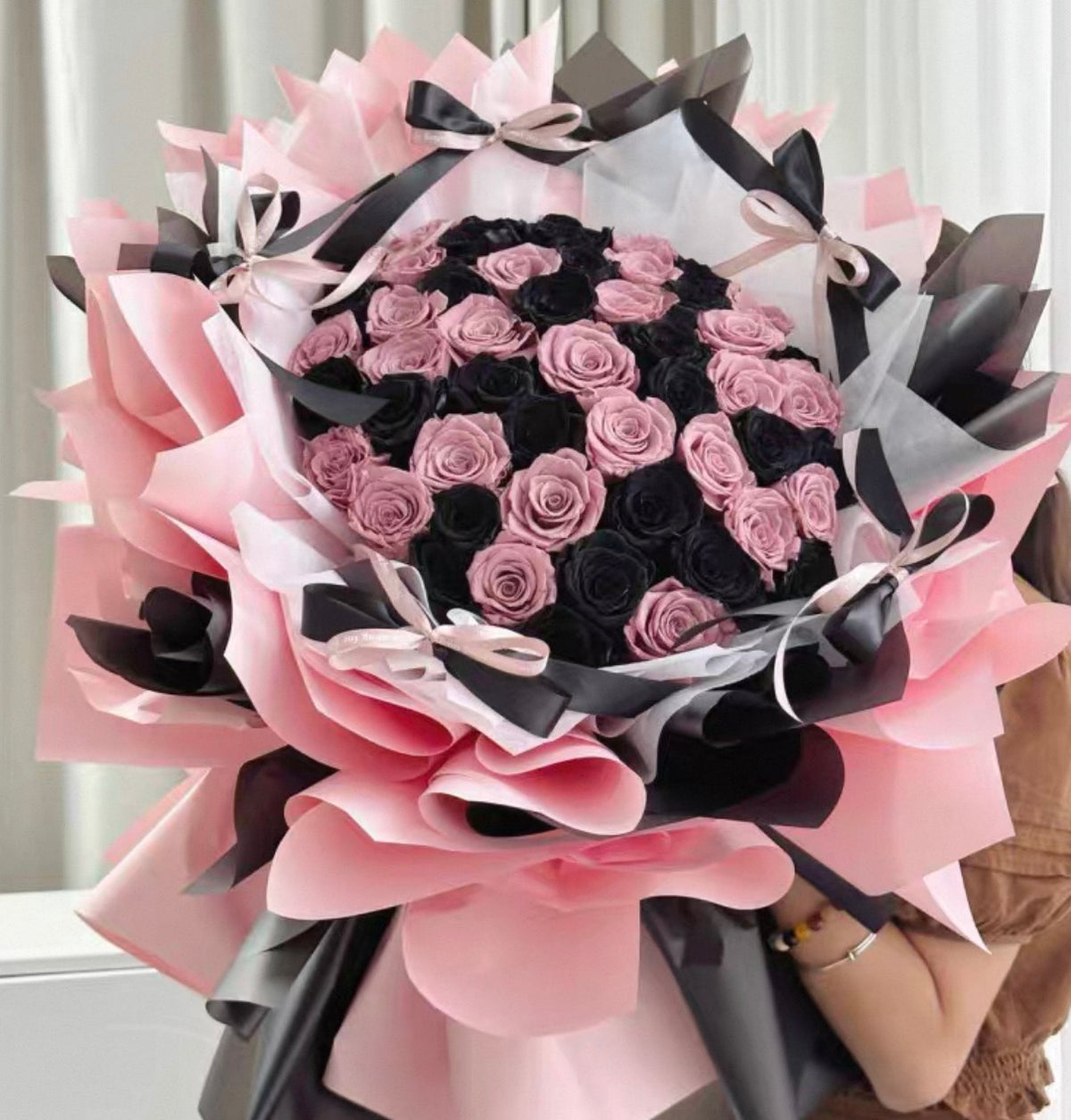 玫瑰永生花花束 (52朵）