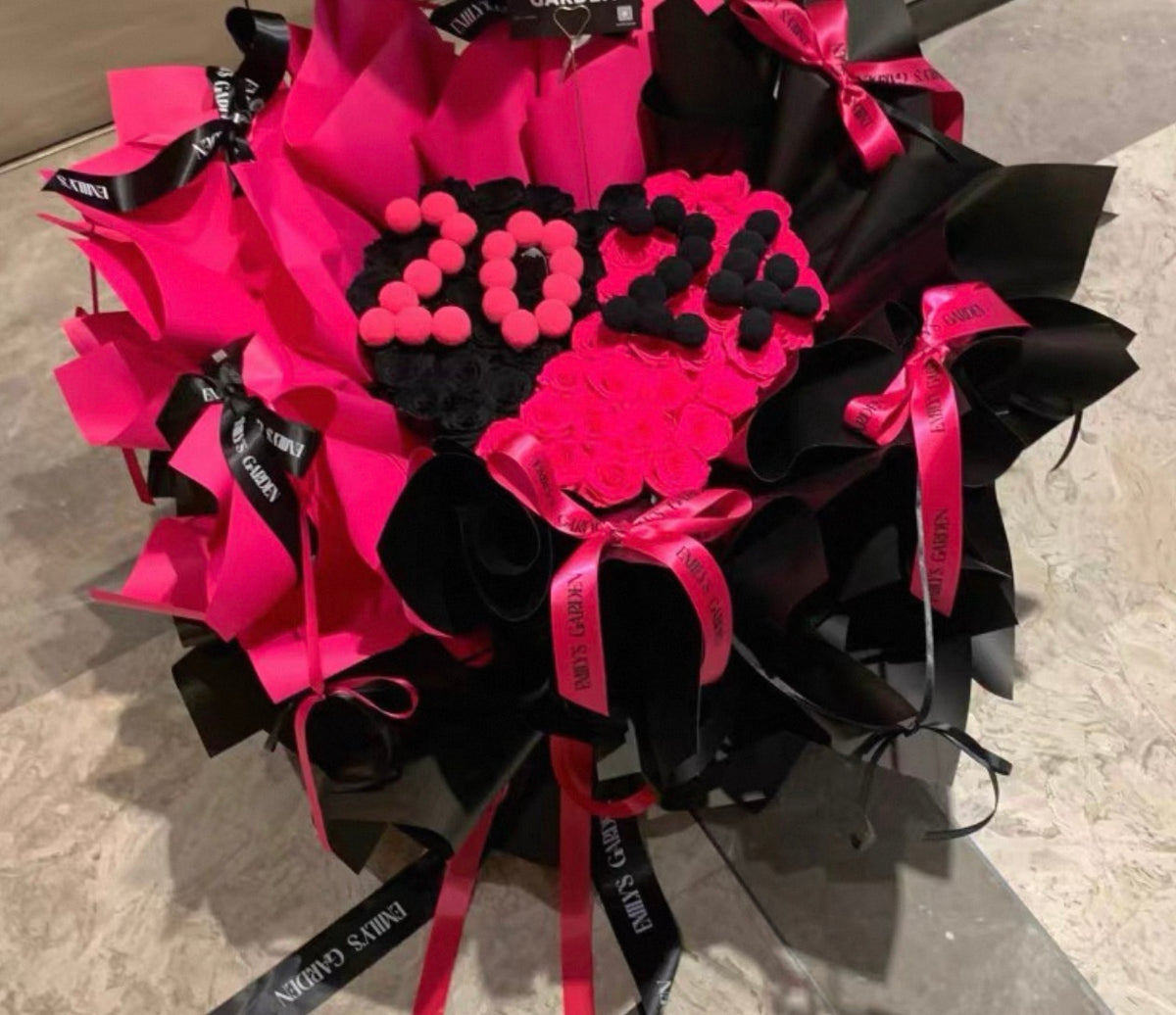 玫瑰永生花花束 (52朵）