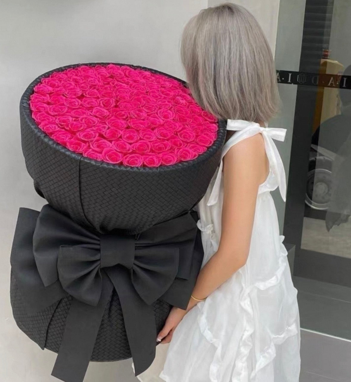 玫瑰永生花花束 (99朵）