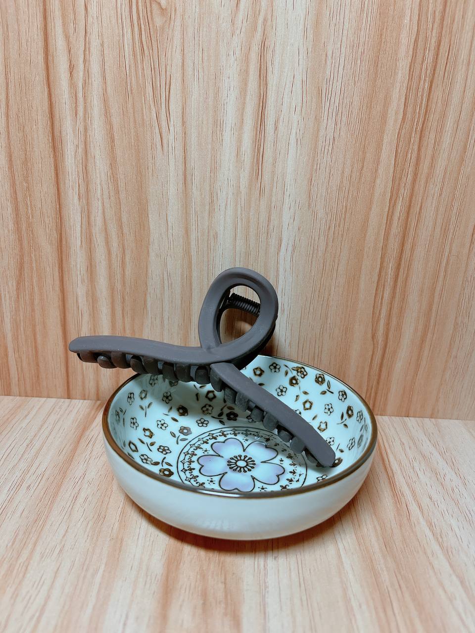 韓式鯊魚髮夾淨色 - (深灰色/裸色-多款選擇)