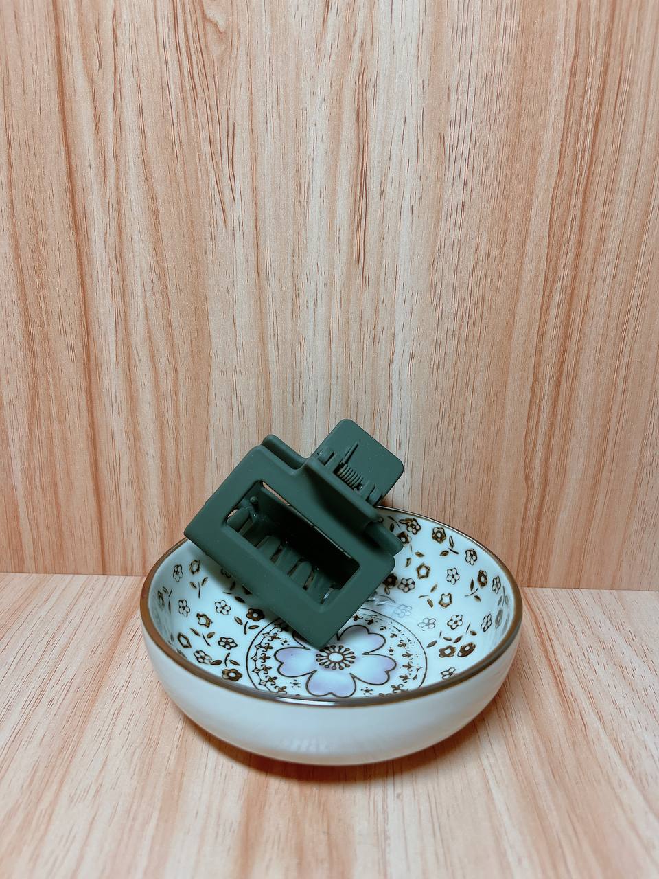 韓式鯊魚髮夾淨色 - (深灰色/裸色-多款選擇)